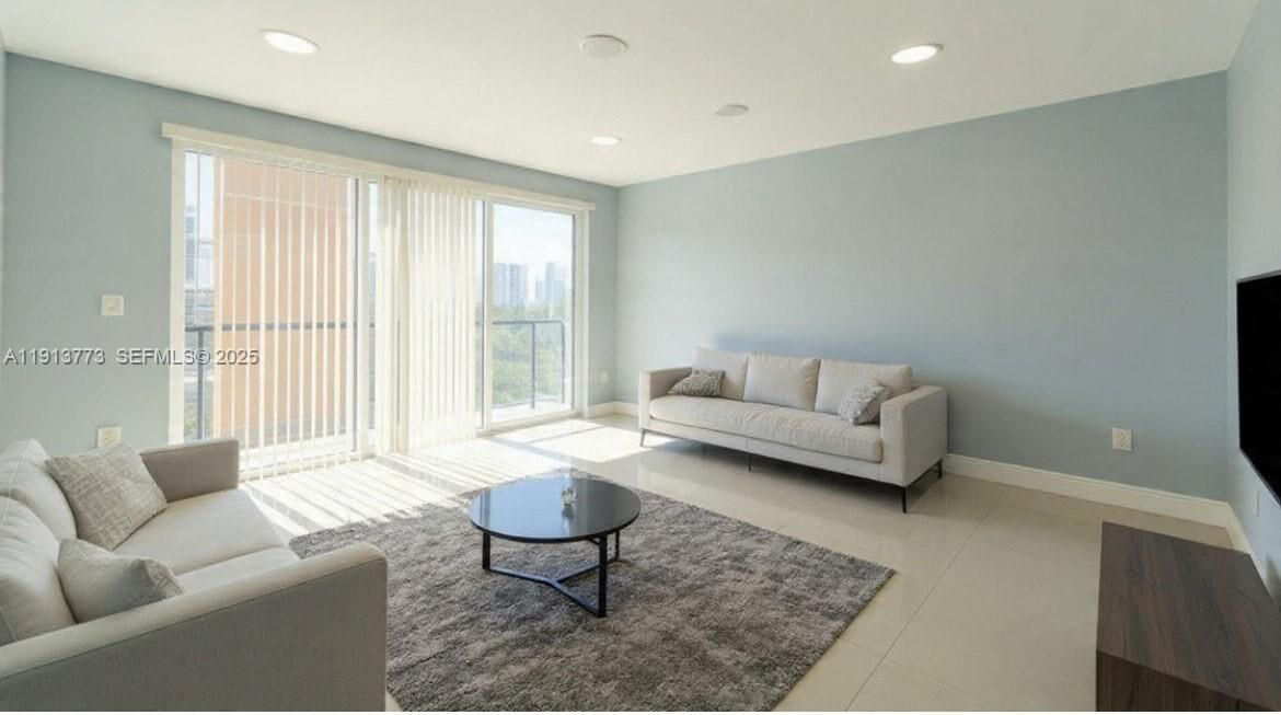 Property Photo: 1070 W 43rd Pl 38 FL 33012