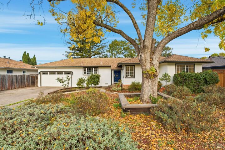 Property Photo: 1521 Buchanan Street CA 94947