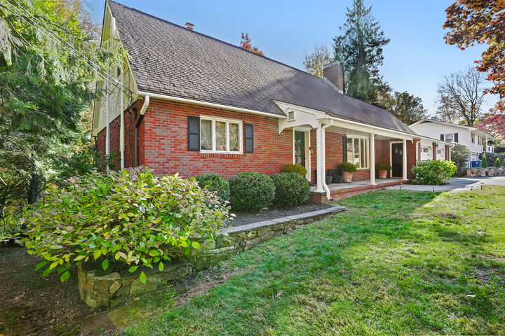 Property Photo:  244 Strobel Road  CT 06611 