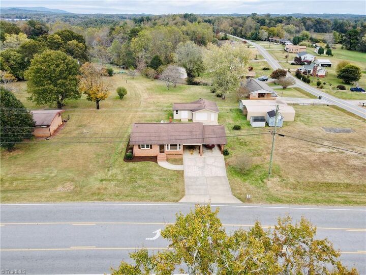 Property Photo:  3028 Sparta Road  NC 28659 