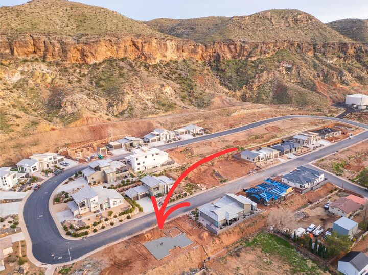 Property Photo:  451 N 200 E 4  UT 84745 