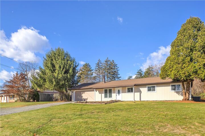 Property Photo: 206 Sandalwood Dr PA 16066