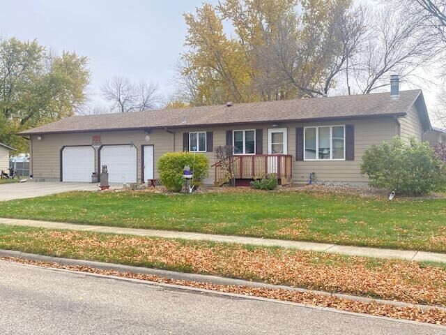 Property Photo:  2010 SE 14th Ave  SD 57401 