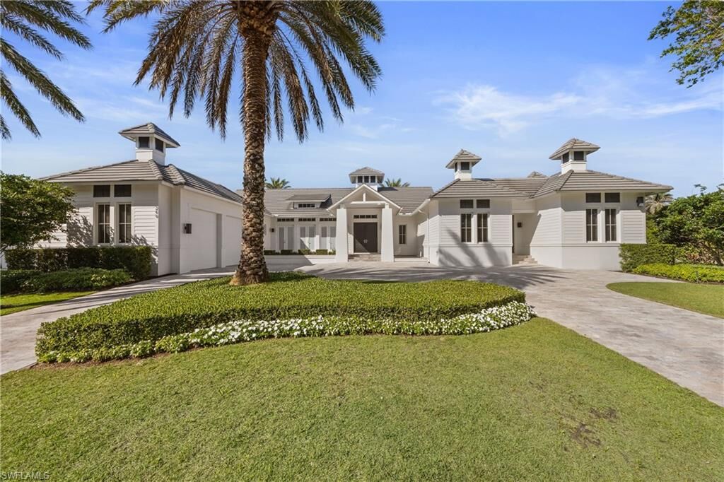 Property Photo: 299 Mermaids Bight FL 34103