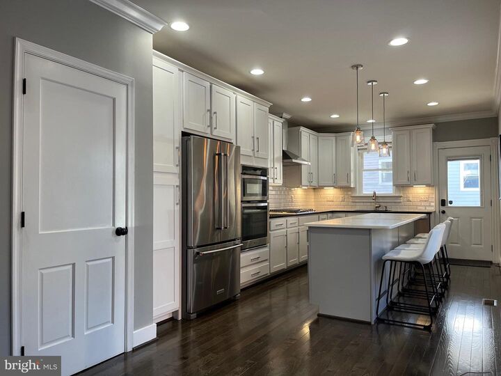 Property Photo: 612 S Bouldin Street MD 21224