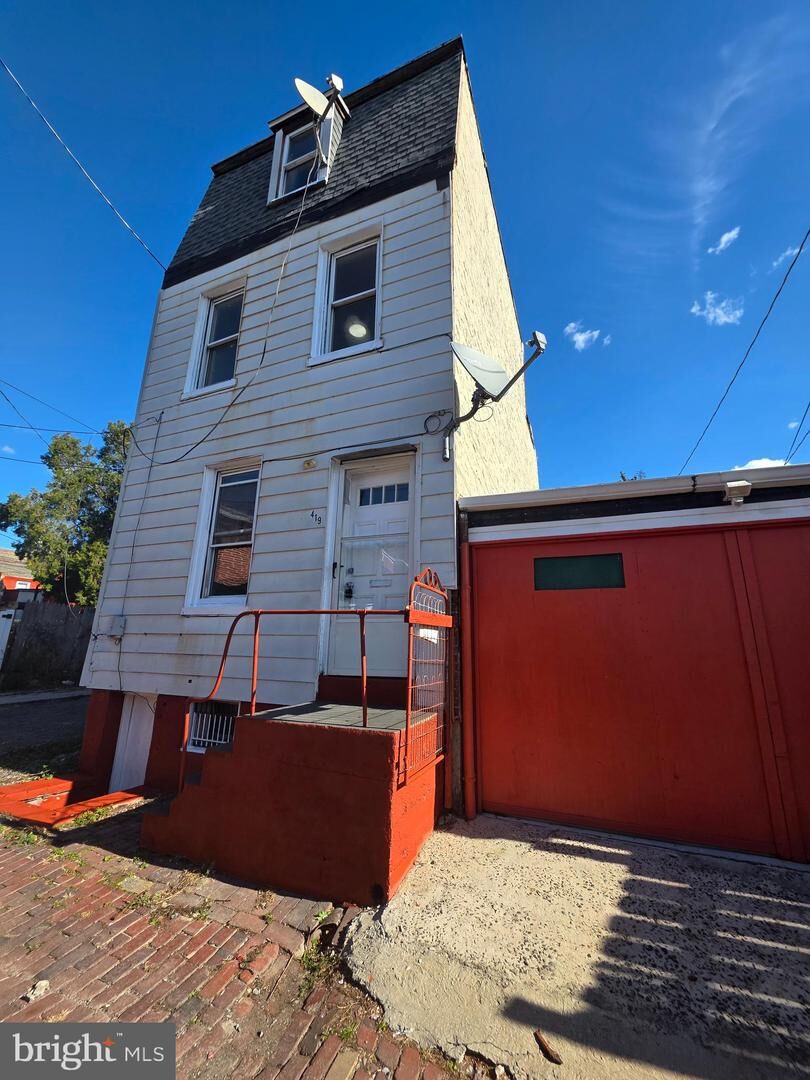 Property Photo: 419 Bell Al PA 19602