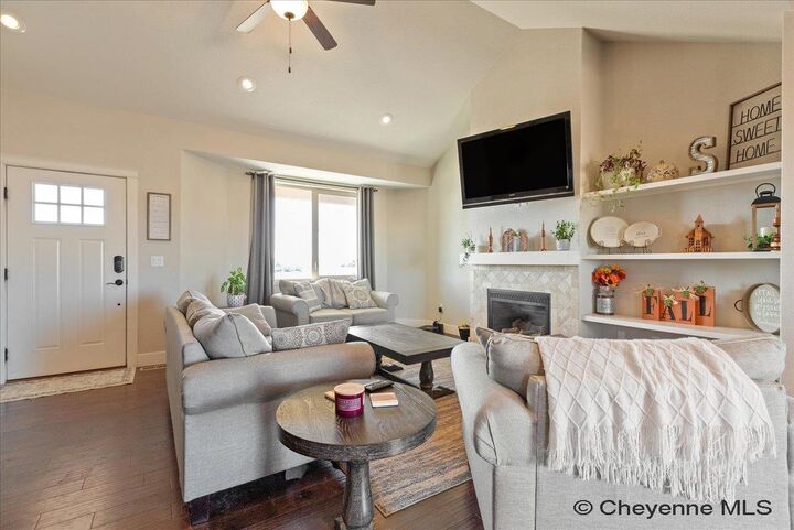 Property Photo: 1873 Lauver Ln WY 82009