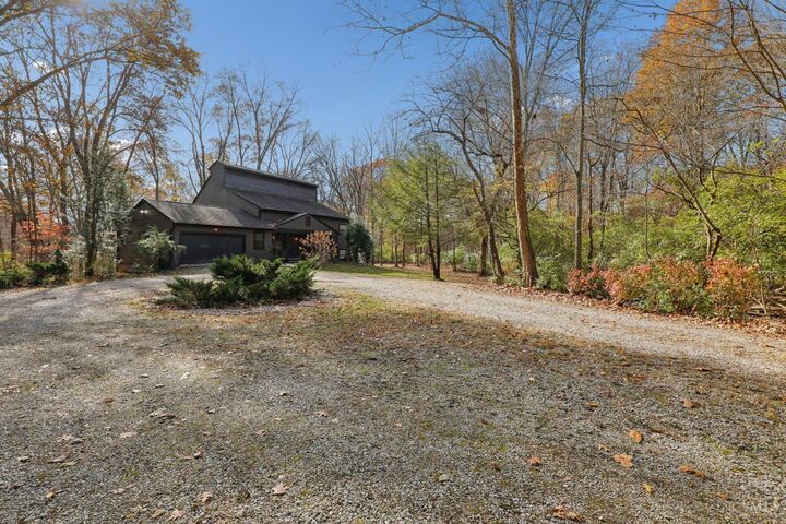 Property Photo: 1243 Creekwood Court OH 45103