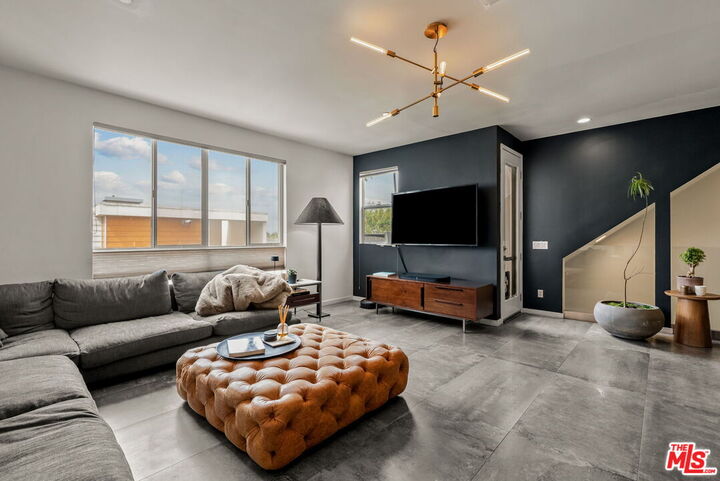 Property Photo:  1344 Douglas St  CA 90026 