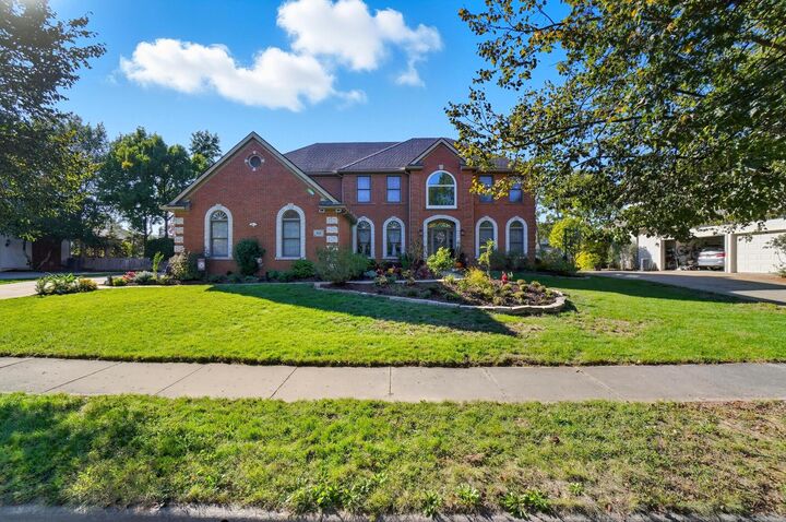 Property Photo: 369 Windcroft Drive OH 43082