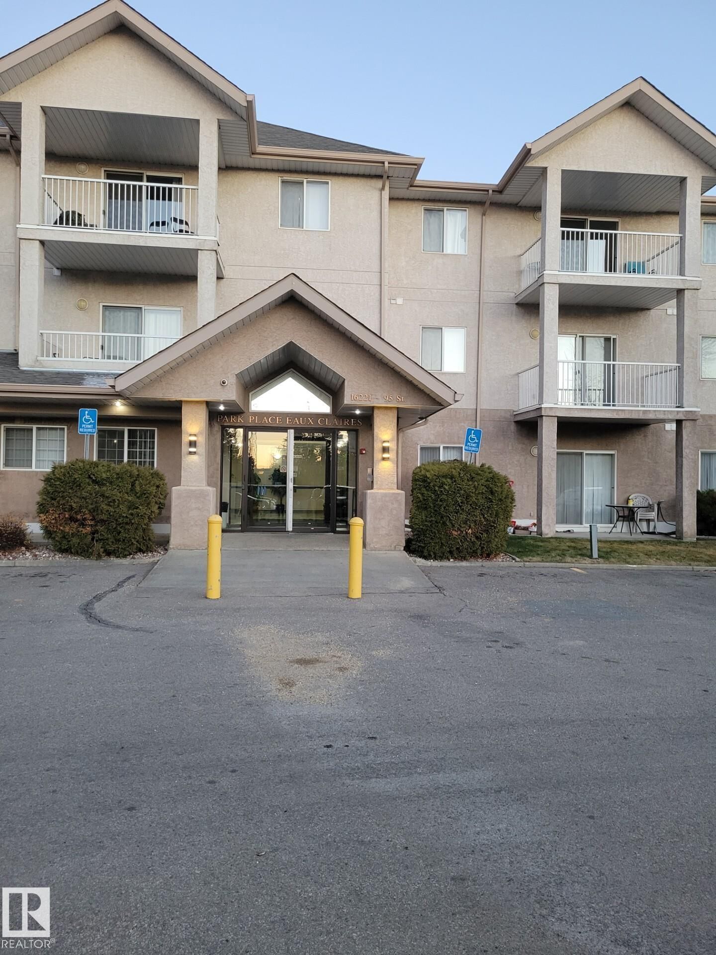 Photo de la propriété: 16221 95 Street NW 234 AB T5Z 3V3
