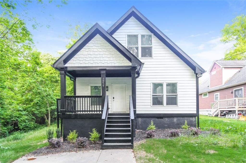Property Photo:  1070 4th Street NW  GA 30318 
