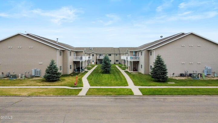 Property Photo: 4040 McKenzie Drive SE 6 ND 58554