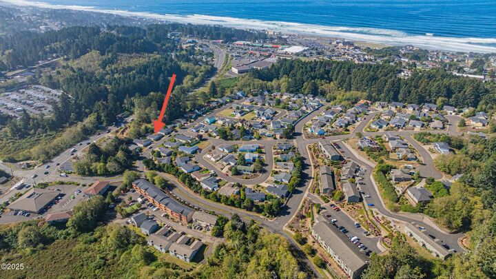 Property Photo: 2840 NE 45th Street OR 97367