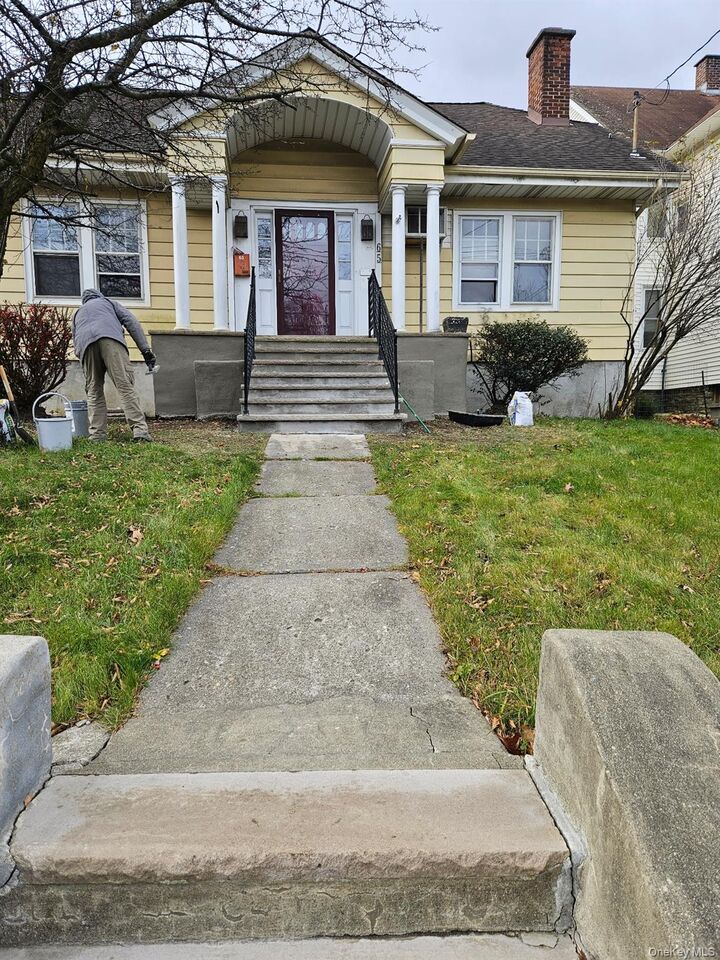 65 Monhagen Avenue  Middletown NY 10940 photo