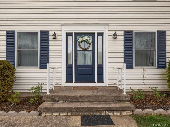 Property Photo:  91 Canterbury Drive  NY 12477 