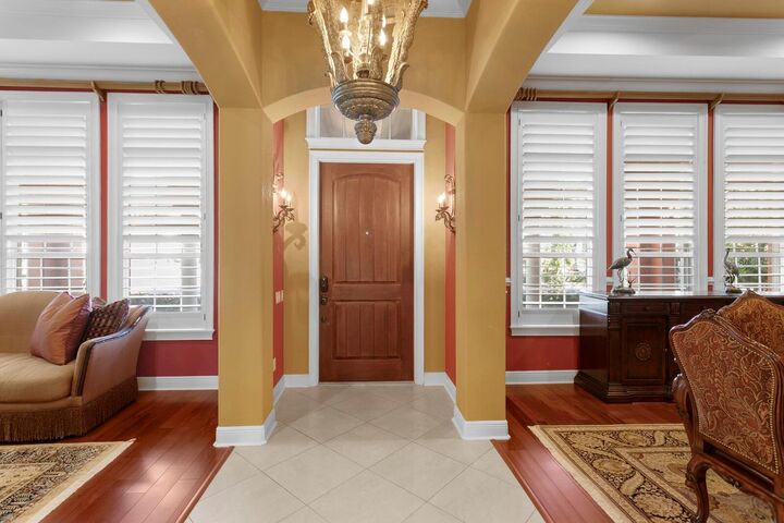 Property Photo: 4912 Yacht Club Drive FL 33616