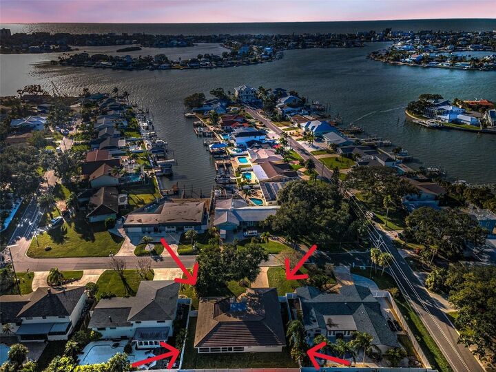 Property Photo:  1695 Clearwater Harbor Drive  FL 33770 