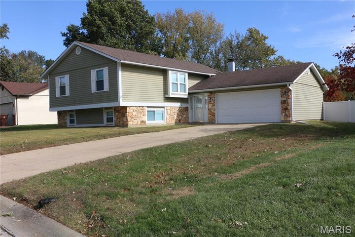 Property Photo:  4 Ridgewoods Court  MO 63376 