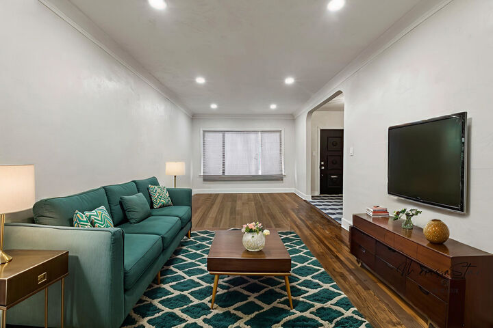 Property Photo:  10211 S Yale Avenue  IL 60628 