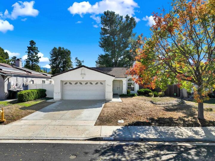 Property Photo: 32579 Strigel Ct CA 92592