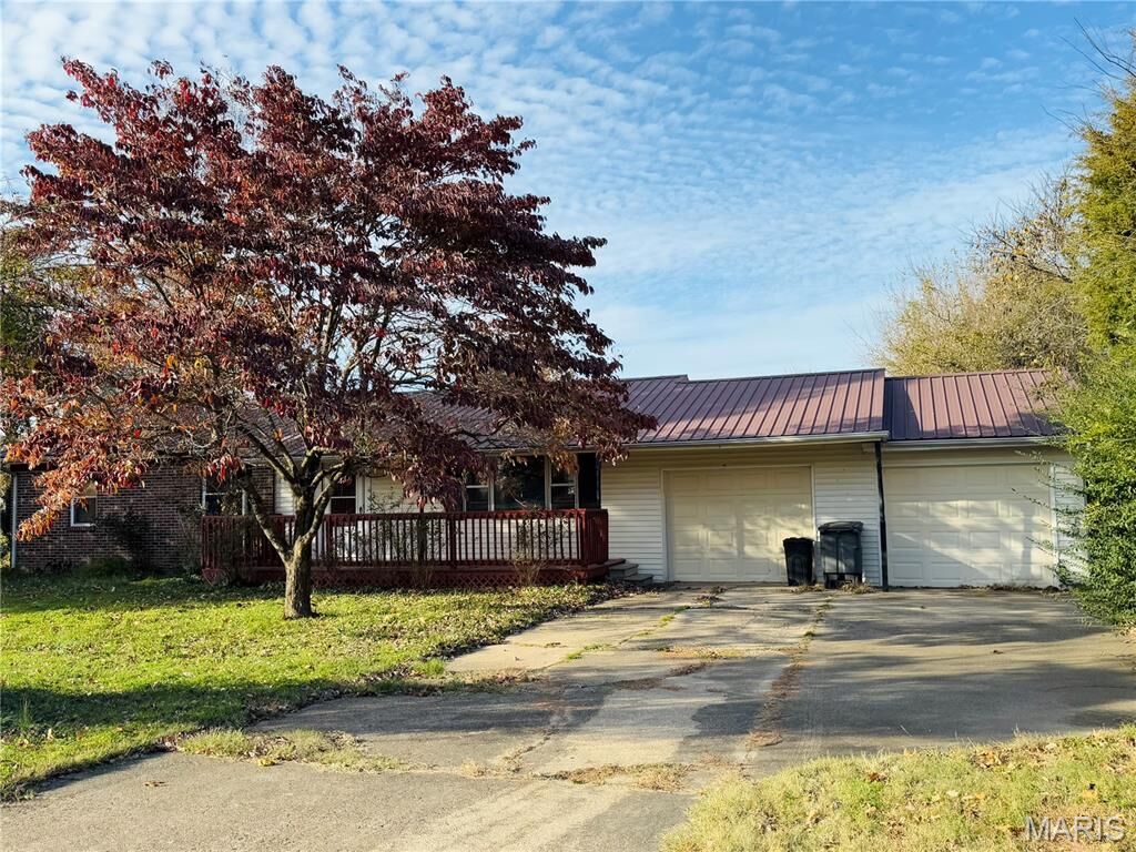 Property Photo:  100 Summit Street  MO 63867 