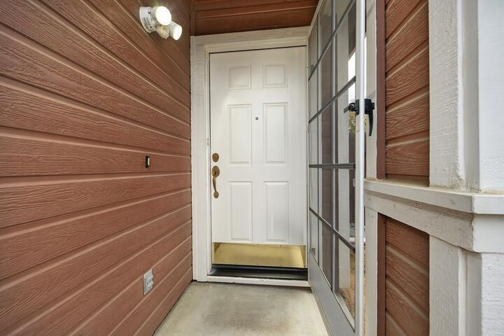 Property Photo: 985 Hunter Lane CA 95776