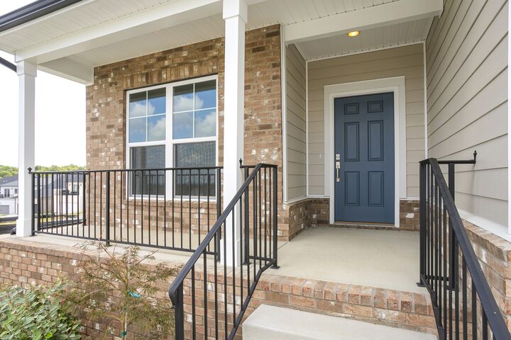 Property Photo: 486 Jet Stream Dr TN 37086