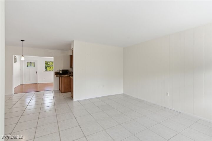 Property Photo: 1235 Rordon Avenue FL 34103