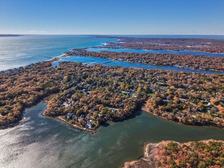 21 Captain Davis Ln  Falmouth MA 02536 photo