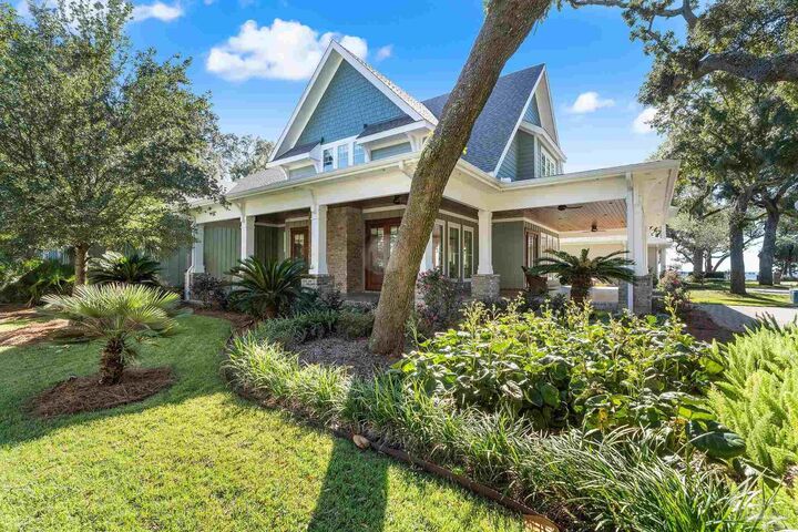 Property Photo:  14 Bayou Blvd  FL 32503 