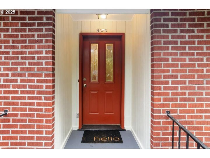 Property Photo: 5381/5383 SW Humphrey Blvd OR 97221