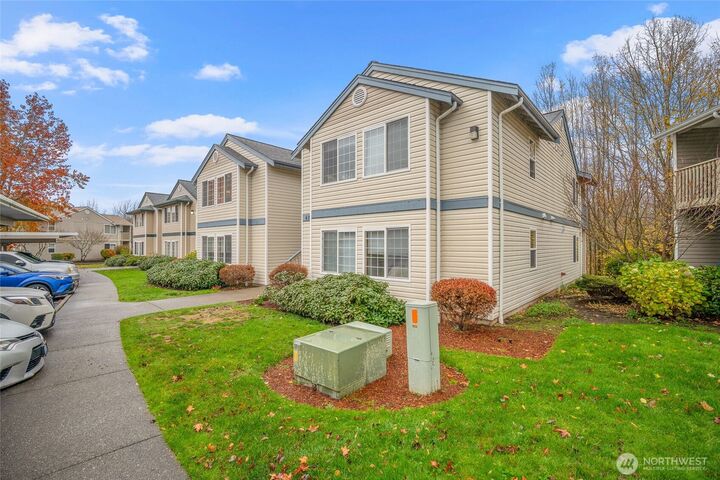 627 W Horton Way 215  Bellingham WA 98226 photo