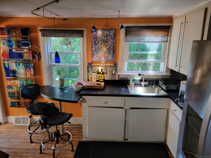 Property Photo: 33 Lincoln Street CT 06416