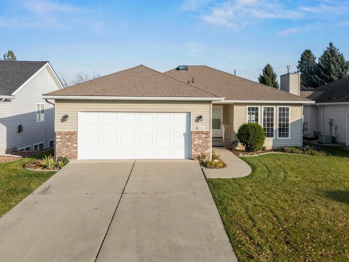 Property Photo: 2705 S Sunnybrook Ln WA 99037