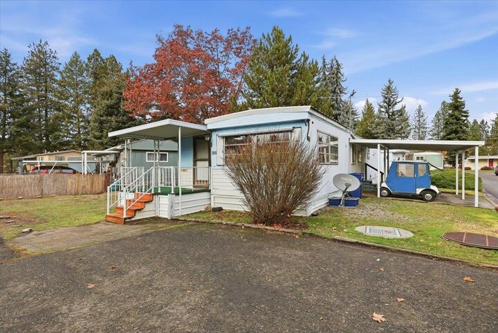 Property Photo: 3231 W Boone #422 Ave #422 WA 99201