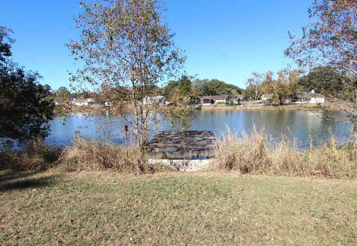 Property Photo: 4274 Kensington Road FL 32303