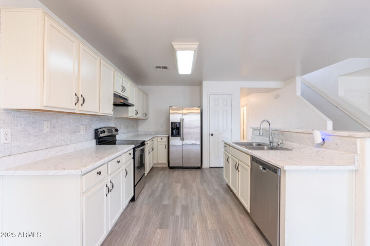 Property Photo: 2557 E Meadow Creek Way AZ 85140