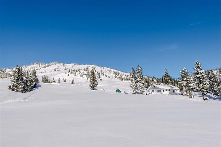 Photo de la propriété:  21000 Enzian Way 203B  BC V0M 1A1 