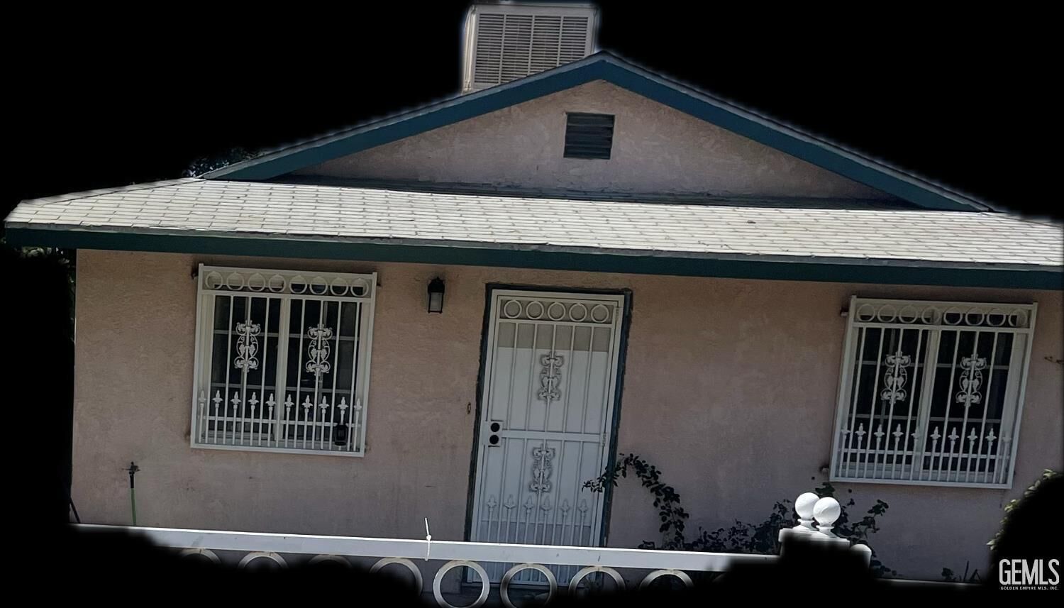 Property Photo:  1917 3rd Street  CA 93280 