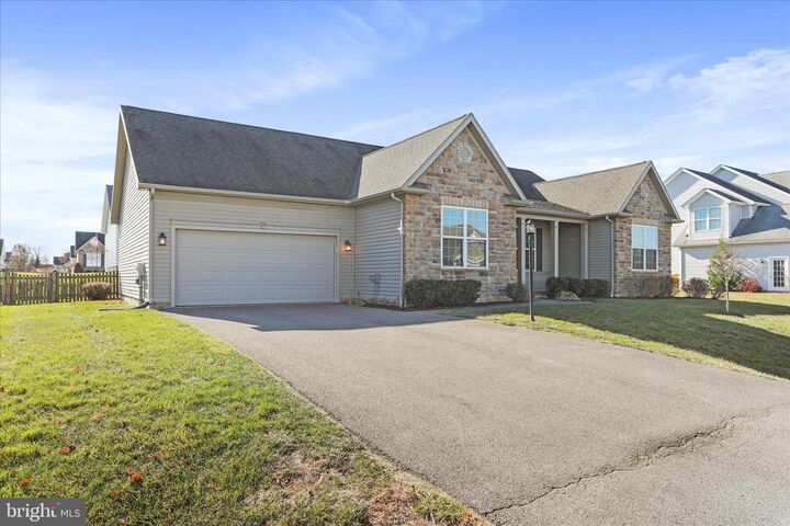 Property Photo: 55 Pimlico Path WV 25404