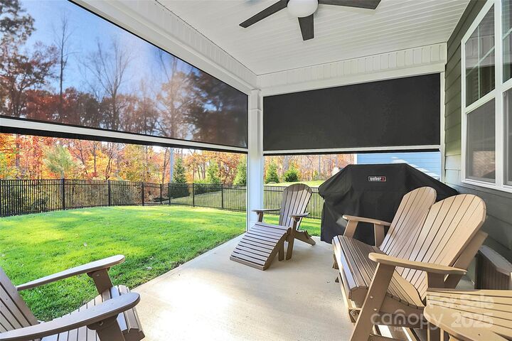 Property Photo:  163 Hanks Bluff Drive  NC 28117 