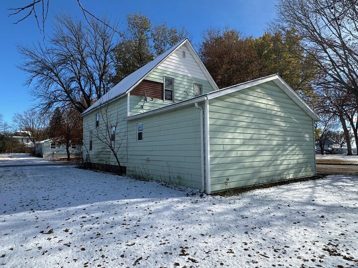 Property Photo:  606 3rd Street  IA 51453 