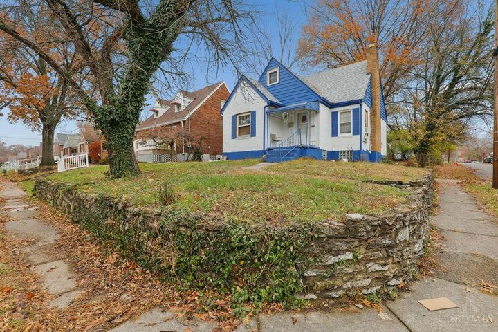 Property Photo:  6202 Mayflower Avenue  OH 45237 