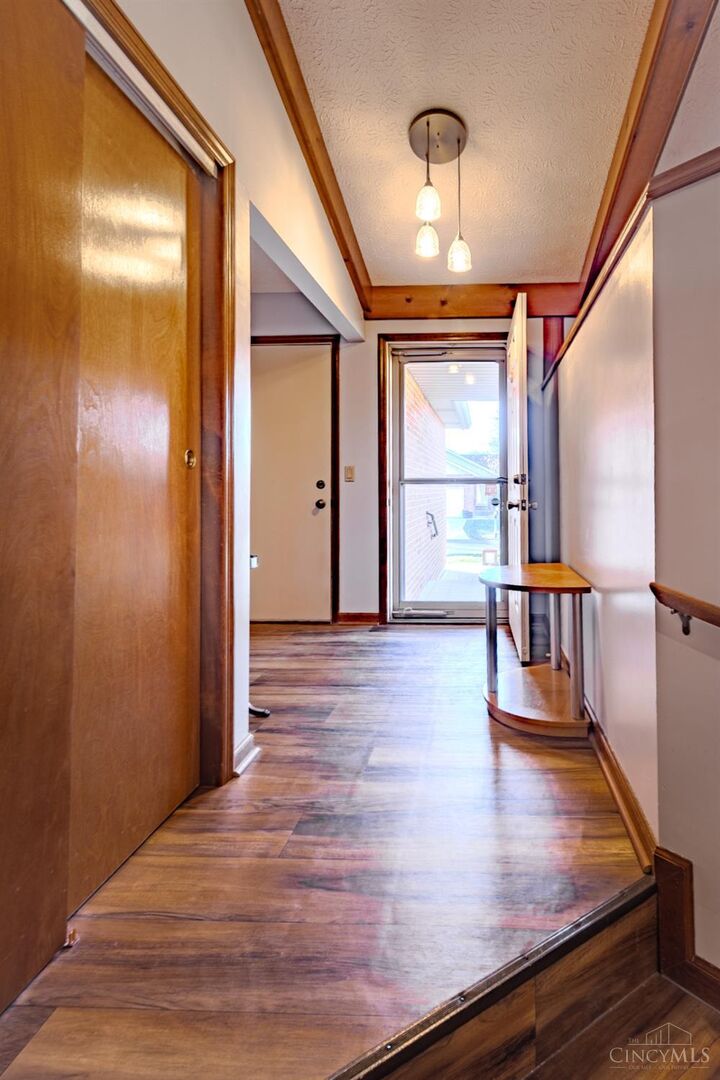 Property Photo:  4 Pleasant Creek Court  OH 45014 