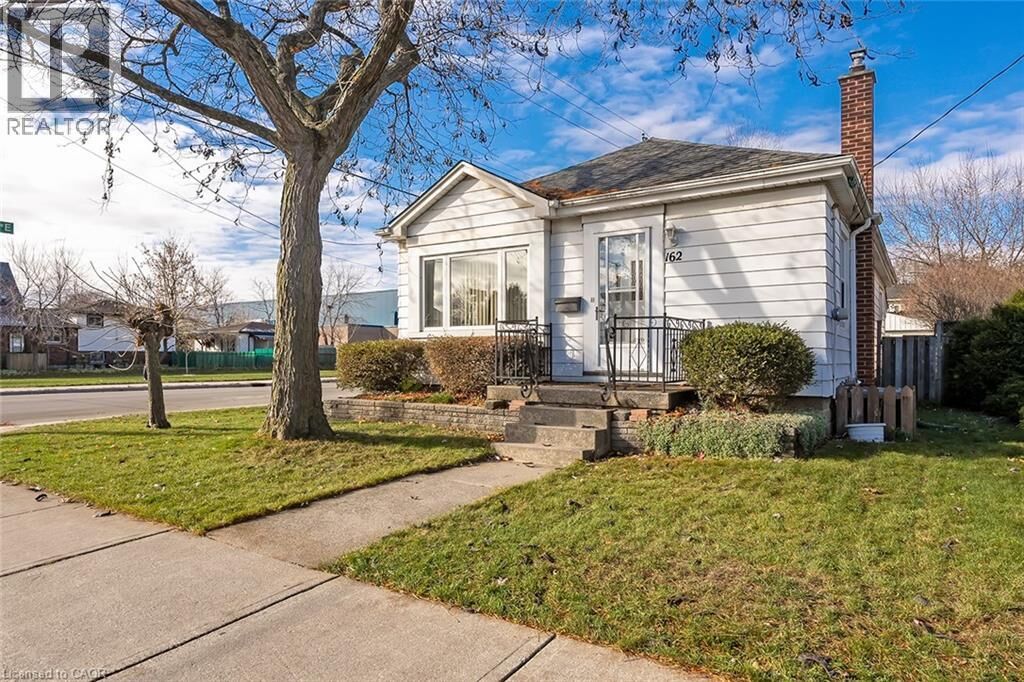 Photo de la propriété: 162 East 18th Street ON L9A 4P1