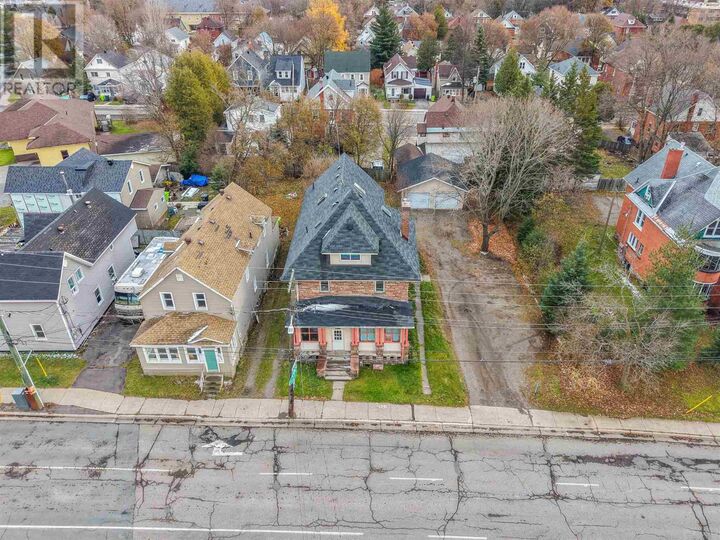 Photo de la propriété: 188 Church St ON P6A 3H5