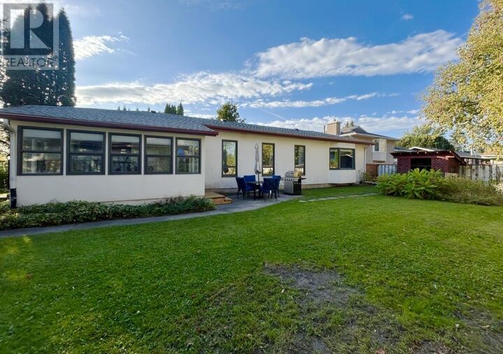 502 Flinders Avenue  Fort Frances ON P9A 3S4 photo