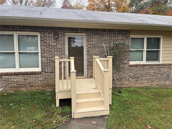 Property Photo:  5052 Glaze Drive  GA 30360 