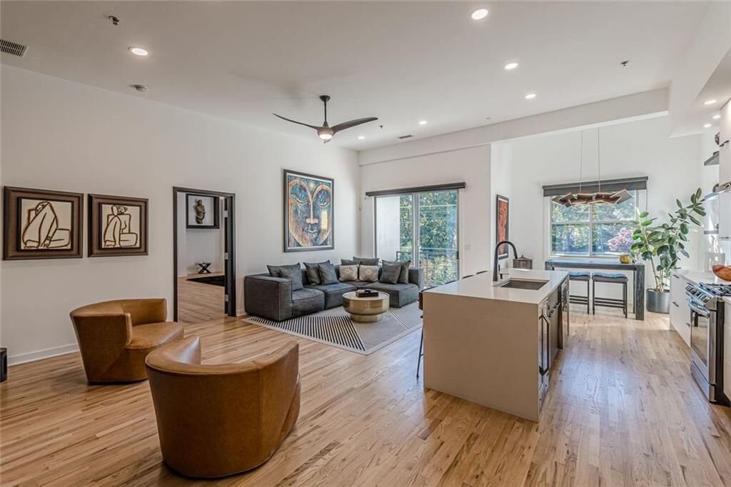 Property Photo:  455 Glen Iris Drive NE X  GA 30308 